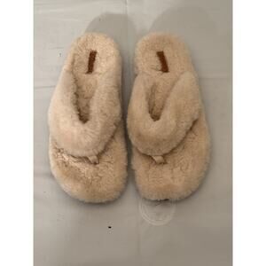 OluKai Kipe’a Heu Sandal Slippers Size 8 Fuzzy Soft Shearling Rubber Sole
